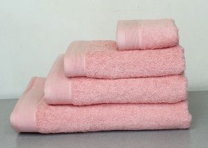 Полотенце махровое 70х140 коралл, "GUTEN MORGEN"