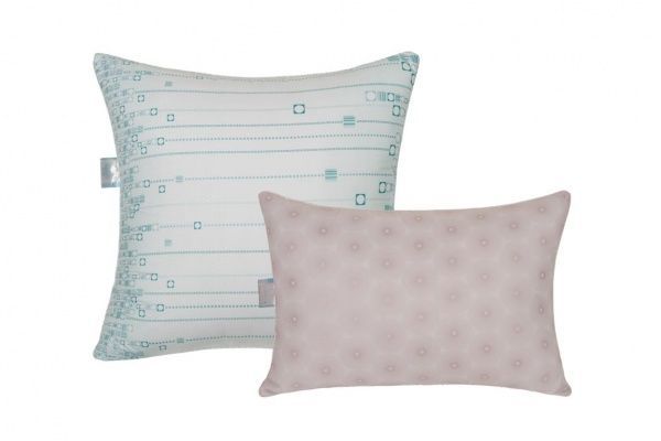 Подушка "Лебяжий пух.  DELICATE TOUCH, 40х60  чехол mikrofine "GoldTex"