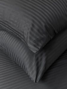 Наволочка 70х70см.страйп сатин ,гл/кр.,пл 130 г\м2, ТДЛ